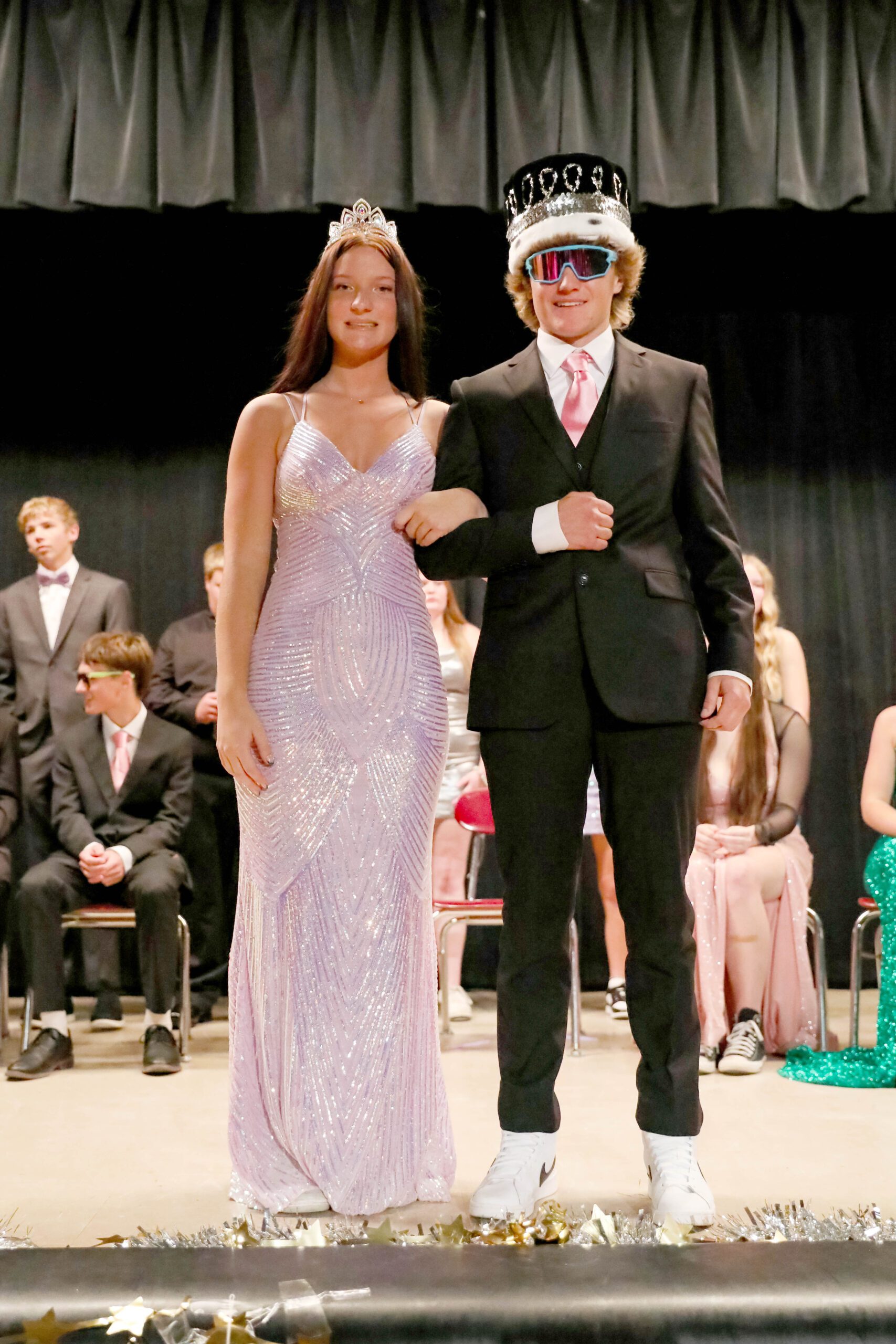 Lanoue, Harig Crowned UHS Homecoming Queen and King